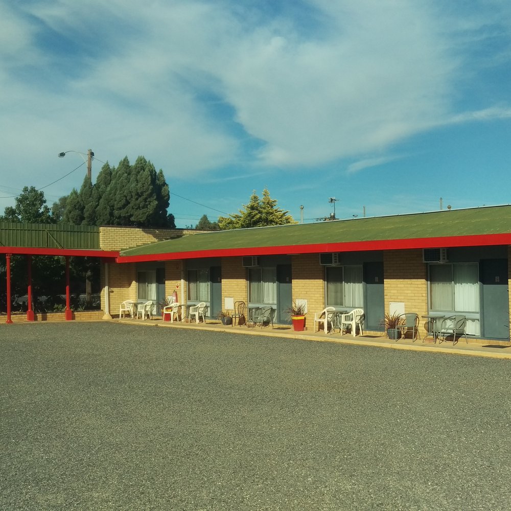 Motel Stawell - Courtyard - Hotels Near Me - Stawell, VIC