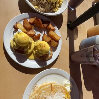 Kihei Caffe - fried rice with spam, crab cakes egg Benedict, pancakes with add-on coconut pineapple, Ube latte, Coffee of the day (Mac nut, coconut) - Hawaiian Near Me - Kihei, Hawaii