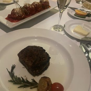 Grill 225 - Petite 8 oz. Petit Filet Mignon Lunch @ Arrancini - Steakhouses Near Me - Charleston, South Carolina Grill 225 - Petite 8 oz. Petit Filet Mignon Lunch @ Arrancini - Steakhouses Near Me - Charleston, South Carolina