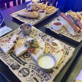 The U Bar And Grill - Quesadillas Chicken - Sports Bars Near Me - New York, New York