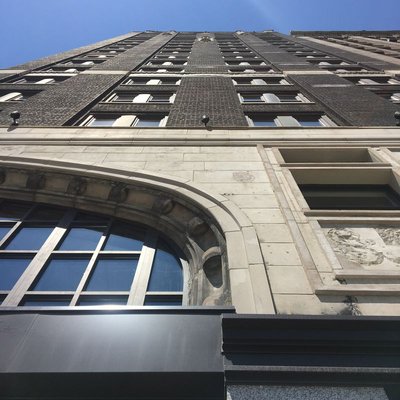 Briggs Houze by null