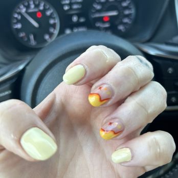 Beauty Lab - Structured gel - Nail Salons Near Me - White City, Oregon