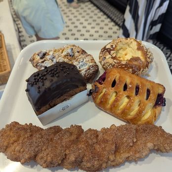 Paris Baguette - Bakeries Near Me - Allen, Texas Paris Baguette - Bakeries Near Me - Allen, Texas