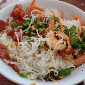 Hai Nam Saigon - Bun with grilled shrimp and grilled pork - Vietnamese Near Me - Alhambra, California