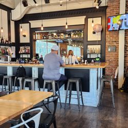 Sweetwater Gourmet Deli and Bar - Great ambiance