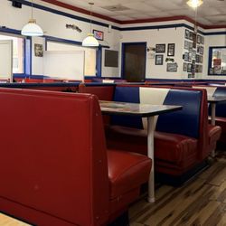 Dixie Diner - Dining area