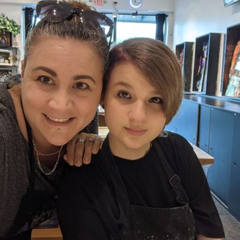 Abstract Orlando - My daughter & I had a great night out creating beautiful art pieces! Unbelievably friendly staff & a fun work space! - Art Galleries Near Me - Orlando, Florida