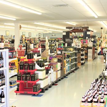Evergreen Liquors - aisle of a liquor store - Beer, Wine & Spirits Near Me - Louisville, Kentucky Evergreen Liquors - aisle of a liquor store - Beer, Wine & Spirits Near Me - Louisville, Kentucky
