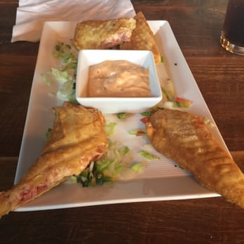 Waterfront Warehouse - Amazing Reuben egg rolls with house made thousand island - Gastropubs Near Me - Kenosha, Wisconsin Waterfront Warehouse - Amazing Reuben egg rolls with house made thousand island - Gastropubs Near Me - Kenosha, Wisconsin