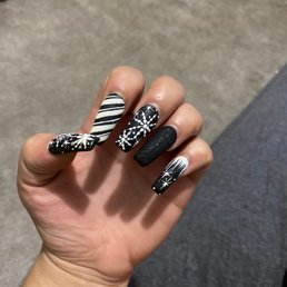 2 weeks later!! Come on now! I love them! From the vibe over there to the quality of the work they really are my go to salon