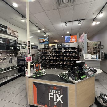 Batteries Plus - Inside - Electronics Repair Near Me - Las Vegas, Nevada