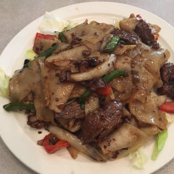 Thai Café - Drunken noodle with beef - Thai Near Me - Springfield, Virginia