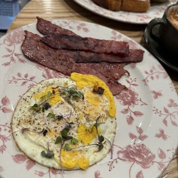 Café Bastille Downtown Miami - French Near Me - Miami, Florida Café Bastille Downtown Miami - French Near Me - Miami, Florida