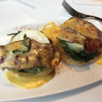 Radisson RED Minneapolis Downtown - Eggs Benedict-best hollandaise sauce I have tasted in years - Hotels Near Me - Minneapolis, Minnesota