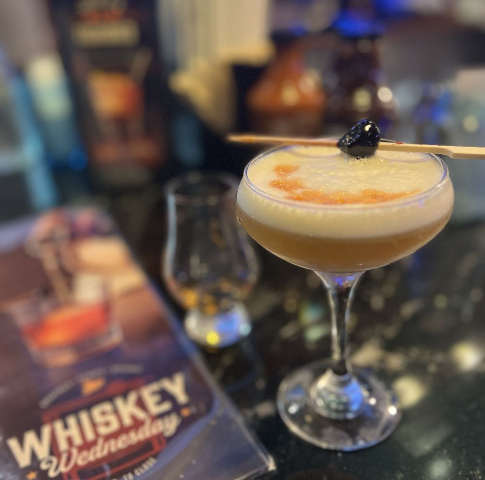Lucille's Smokehouse Bar-B-Que