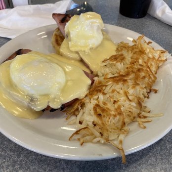Blossom Trail Cafe - Eggs Benedict - Breakfast & Brunch Near Me - Sanger, California Blossom Trail Cafe - Eggs Benedict - Breakfast & Brunch Near Me - Sanger, California