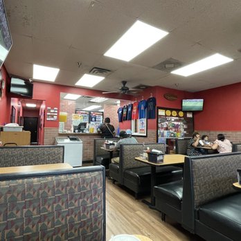 La Catracha - Simple dining room. - Latin American Near Me - Charlotte, North Carolina La Catracha - Simple dining room. - Latin American Near Me - Charlotte, North Carolina