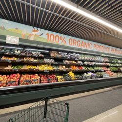 Natural Grocers - Lots of organic food
