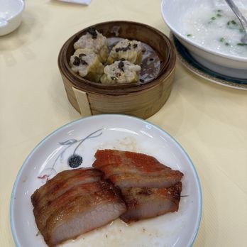 Asian Pearl Kitchen - BBQ Pork and truffle Shiu Mai - Dim Sum Near Me - Richmond, California