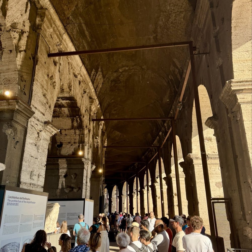 Colosseo - 2nd Level outer ring - Local Flavor Near Me - Rome, RM
