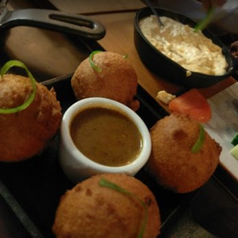 Bosscat Kitchen & Libations - New American Near Me - Houston, Texas Bosscat Kitchen & Libations - New American Near Me - Houston, Texas