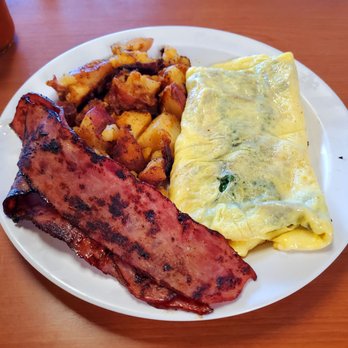 The Market Restaurant - The Farmer's Market Omelet - Breakfast & Brunch Near Me - Hartford, Connecticut The Market Restaurant - The Farmer's Market Omelet - Breakfast & Brunch Near Me - Hartford, Connecticut