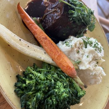 Deck. - Braised Short Ribs - Hawaiian Near Me - Honolulu, Hawaii