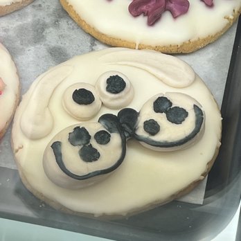 Servatii - Dog cookie - Bakeries Near Me - Highland Heights, Kentucky