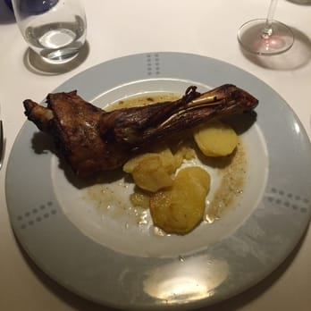 El Real - Roasted lamb shoulder with potatoes - Spanish Near Me - Zaragoza, Z
