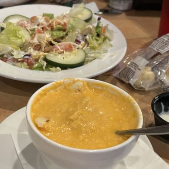 Iggy's Grill and Bar - Lobster bisque and small salad - American Near Me - Fruit Cove, Florida Iggy's Grill and Bar - Lobster bisque and small salad - American Near Me - Fruit Cove, Florida