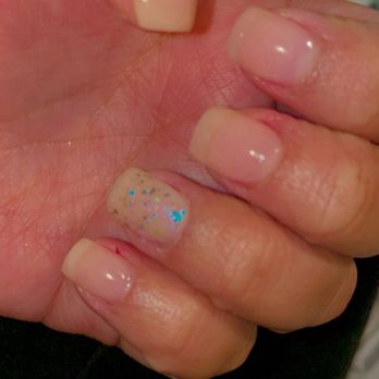 Fan Nails & Spa - Nail Salons Near Me - Davis, California