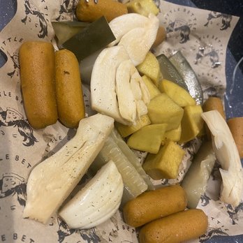 Little Bettie - Pickled plate that made me gag - Pizza Near Me - Memphis, Tennessee