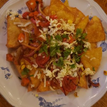 Bar 430 - Curry nachos - Cocktail Bars Near Me - Oshkosh, Wisconsin
