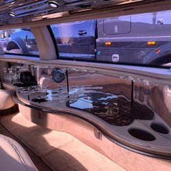 V I P Limousine service
