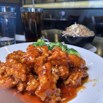 Sushi Freedom - General Tso's - Sushi Bars Near Me - Silver Spring, Maryland