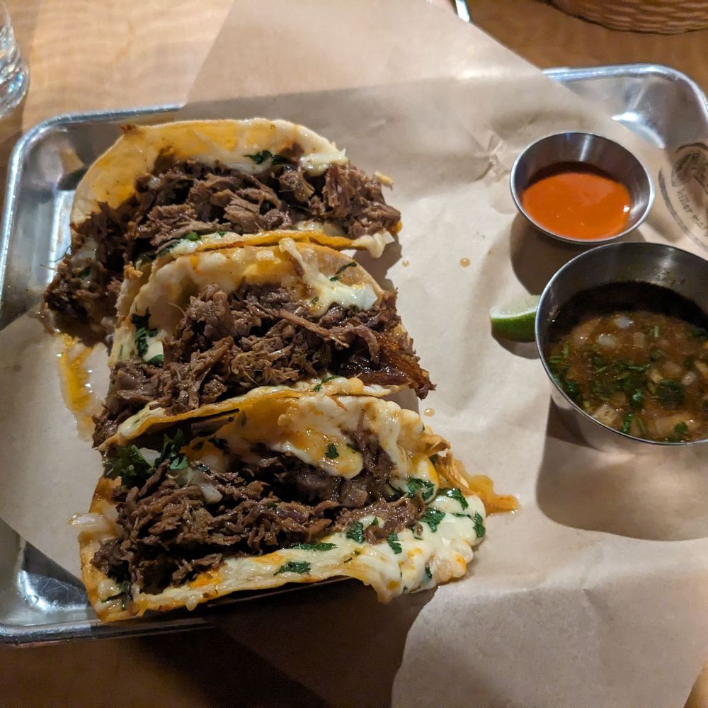 Cesar's Killer Margaritas - Broadway - Mexican Near Me - Chicago, Illinois Cesar's Killer Margaritas - Broadway - Mexican Near Me - Chicago, Illinois