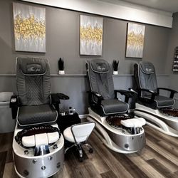 Babe’s Nail Studio