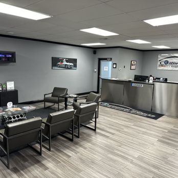 Continental Imports - Our comfortable Waiting Room and Cashier - Auto Repair Near Me - Gainesville, Florida Continental Imports - Our comfortable Waiting Room and Cashier - Auto Repair Near Me - Gainesville, Florida