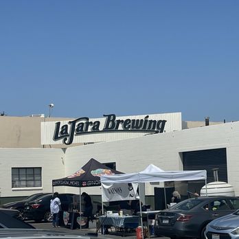 La Jara Brewing Company - Small parking lot .... but bomb food today! - Breweries Near Me - Norwalk, California La Jara Brewing Company - Small parking lot .... but bomb food today! - Breweries Near Me - Norwalk, California