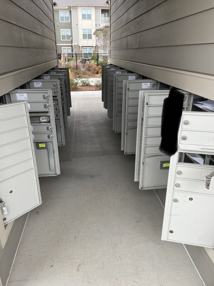 USPS Updated September 2024 11 Photos & 32 Reviews 10926 Quality