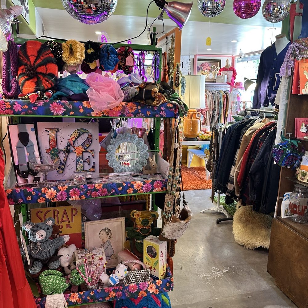 Funk Zone Vintage - Inside views - Vinyl Records Near Me - Santa Barbara, California