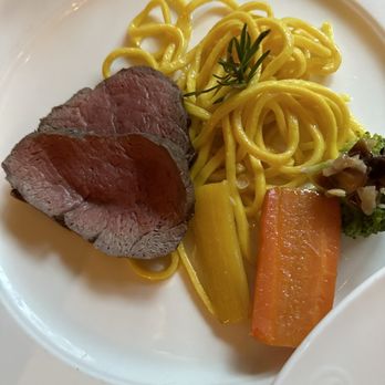 Restaurant Julen - Chateaubriand - Swiss Food Near Me - Zermatt, VS Restaurant Julen - Chateaubriand - Swiss Food Near Me - Zermatt, VS