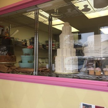 Queen of Cakes - Bakeries Near Me - Edina, Minnesota Queen of Cakes - Bakeries Near Me - Edina, Minnesota