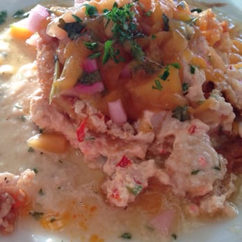 Sunset Lounge Playas - Mushy crab cake! Nasty! - Mediterranean Near Me - Tijuana, BCN