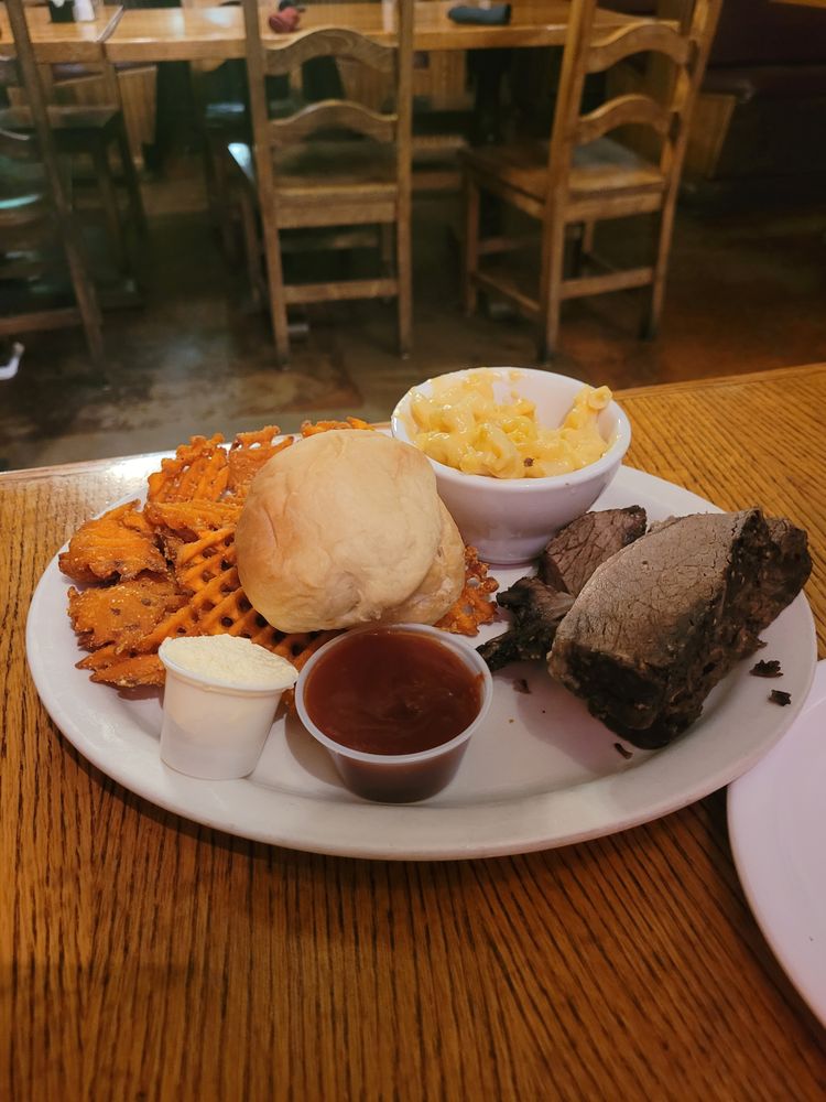 SHUMARDII’S Updated October 2024 27 Photos & 52 Reviews 226 S