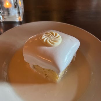 112 Eatery - Tres Leches Cake - New American Near Me - Minneapolis, Minnesota