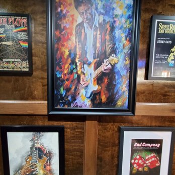 Nick's Restaurant - Bathroom wall - Pizza Near Me - Xenia, Ohio