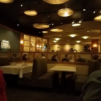 Leo's - Classy Ambience - Seafood Near Me - Grand Rapids, Michigan Leo's - Classy Ambience - Seafood Near Me - Grand Rapids, Michigan