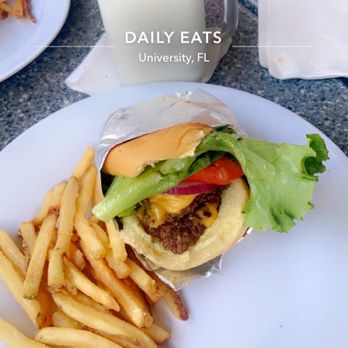 Daily Eats - Cheeseburger  Fries  and milkshakes special during happy hour - New American Near Me - Tampa, Florida