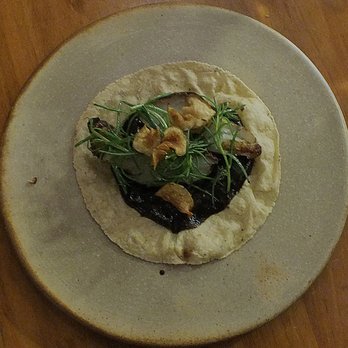 Lorea - Sunchoke and mole taco - Signature Cuisine Near Me - México, D.F., DIF Lorea - Sunchoke and mole taco - Signature Cuisine Near Me - México, D.F., DIF
